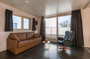 Cosy holiday apartment with a large and sunny terrace nearby the sea and the beach in Middelkerke